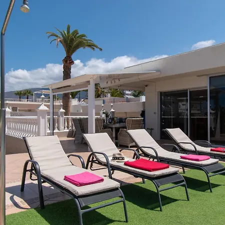 Stunning 6 Bedroom Private Heated Pool Villa Costa Adeje (Tenerife)