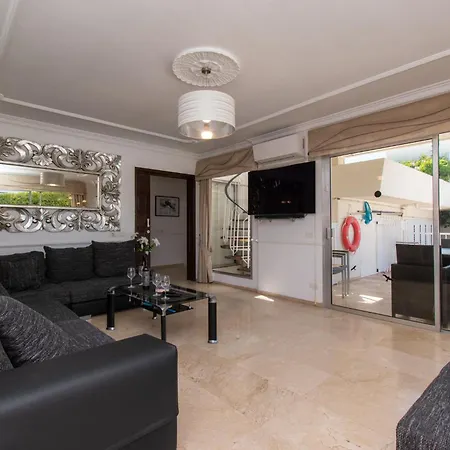 Stunning 6 Bedroom Private Heated Pool ヴィラ *