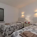 Villa Stunning 6 Bedroom Private Heated Pool