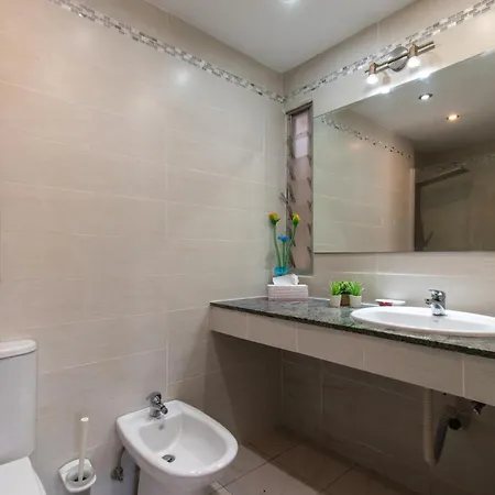 Вілла Stunning 6 Bedroom Private Heated Pool *