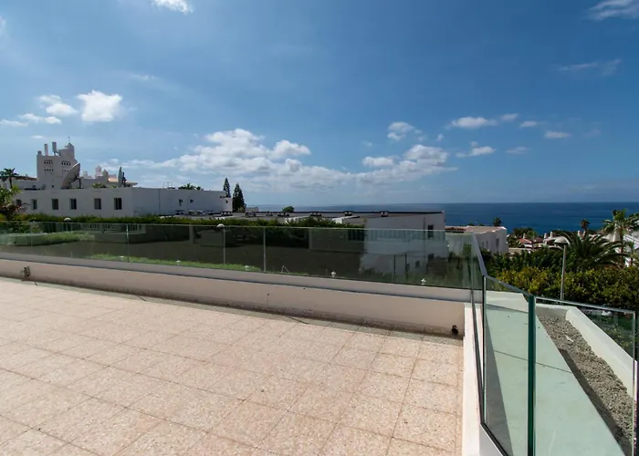 Villa Stunning 6 Bedroom Private Heated Pool