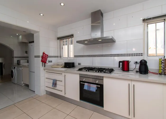 Stunning 6 Bedroom Private Heated Pool Villa